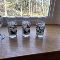 7 LIBBEY CURRIER IVES WINTER VILLAGE SNOW SCENE 3 Tall Tumblers & 4 Goblets