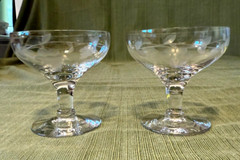 2 Etched Cocktail Champane Coupe Stemmed Glasses, has a Green Manganese Glow