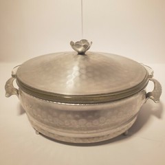 VTG GlasBake 206 Qrt Etched Casserole, with Adorable Metal Holder/Server and Lid