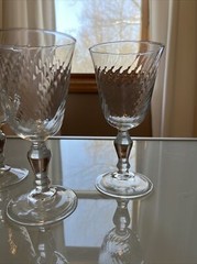 3 Vtg Luminarc D’Arques Swirl Optic Wine Water Goblet Glasses France 6 5/16”READ