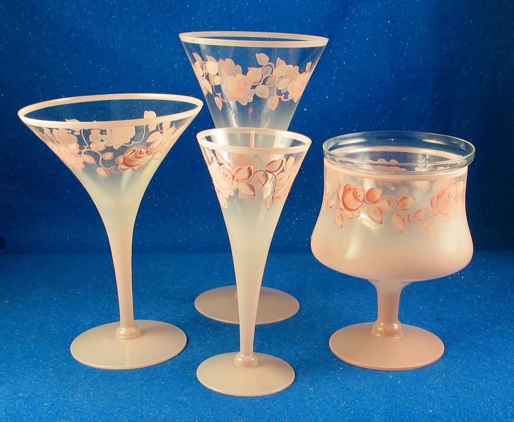 ‘Dorothy Thorpe’ 57 Pc. Service Pink on Clear with Hand Painted Florals – ESTATE