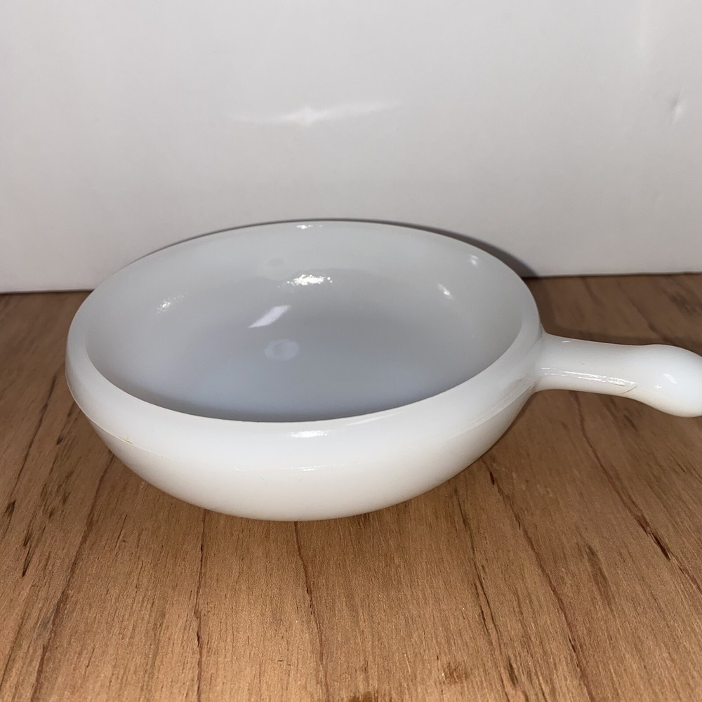 One Vintage “Glasbake” White Milk Glass Soup Bowl With Handle, J2663 11oz
