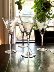 Vtg Frosted Lily Floral Clear Crystal Wine Goblets Trumpet 8″Hand Blown Set Of 4