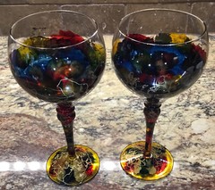 2 MONACO MONARCH CRYSTAL BALLOON WINE STEMS GOBLETS MULTICOLORED 8 1/4”T UNUSED