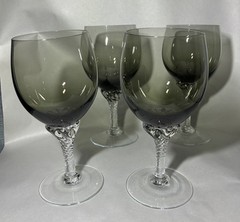 Set Of 4 Beautiful Sasaki Coronation Smokey Wine Glasses Clear Twisted Stem 10oz