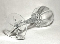 ROGASKA ~ Elegant Quality Crystal 8″ WINE GOBLET (Tulipe, 8 oz) – Slovakia