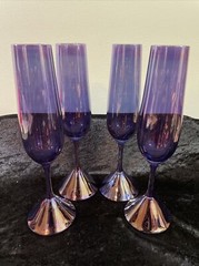 Set of 4 Amethyst 10 1/2″ Champagne Flutes w/ Unusual Trumpet Shaped Stems