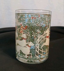Cera Vintage Tumbler Glass, Unicorn in Captivity Tapestry MCM Collectible