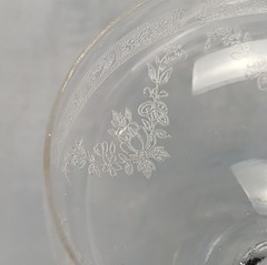 Vintage Etched Floral Swag Garland Champagne Coupe Cocktail Glasses Set Elegant