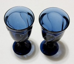 Water Goblets Sweet Swirl Cobalt Blue Pedestal Glasses 2 Noritake Vintage 7.5″