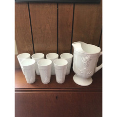 Vintage Indiana Colony Harvest Grape Milk Glass Pitcher & 7 Tumblers Set