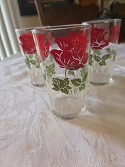 3 Vintage Hazel Atlas Red Rose & White Picket Fence 4 3/4” Glasses EUC 12oz