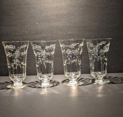 Vintage Set of 4 Etched Floral Footed Paneled Iced Tea glasses