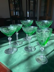 Set of 6 Vintage Green Etched Glass Coupe Champagne Sherbet Glasses Uranium Glow