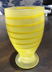 VTG Yellow Frosted Glass Juice Glasses /Tumblers 5″ Ribbed Swirl Footed Set of 2