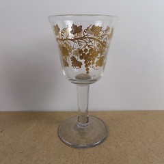 8 Antique Blown Glass Water or Wine Goblets Gold Grape Vine Design 7.5″ Tall VGC