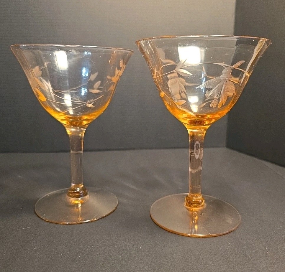 Pink Depression Etched Floral Champagne Wine Cocktail Glasses Set Of 2 Delicate
