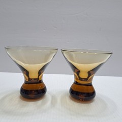 Set of 2 Vintage MCM Amber & Smoke Glass Cordial/Martini Glasses – ~3.5″ Tall