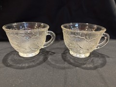 Vintage Indian Glass Leaf Twiggy Punch Cup Set Of Two ￼