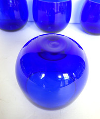 Cobalt Blue Set of 4 Hazel Atlas Royal Lace 2-3/8″ High Roly Poly Tumblers 5 oz.