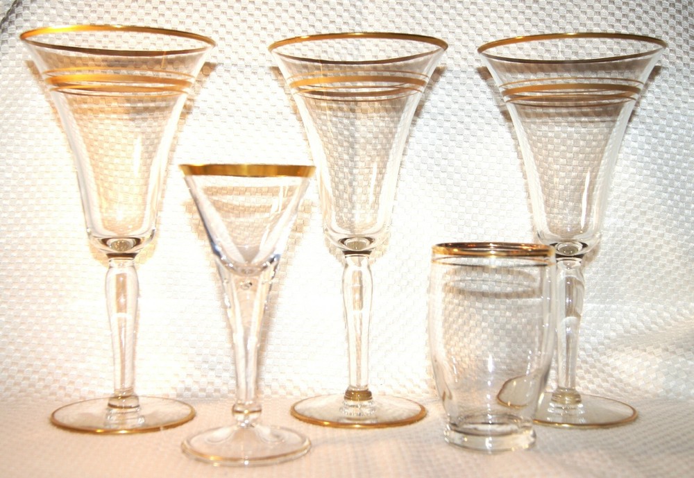 REGENT West Virginia Speciality Glasses – 3 WIne, 1 Cordial and 1 Juice