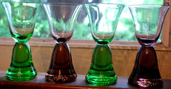Vtg Set 4 MCM WINE BELL GLASSES Hand Blown SOLID CONE BASE 2 Purple 2 Green