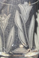 Set Of 2 Tuscany Tulip Etched Wine Glasses