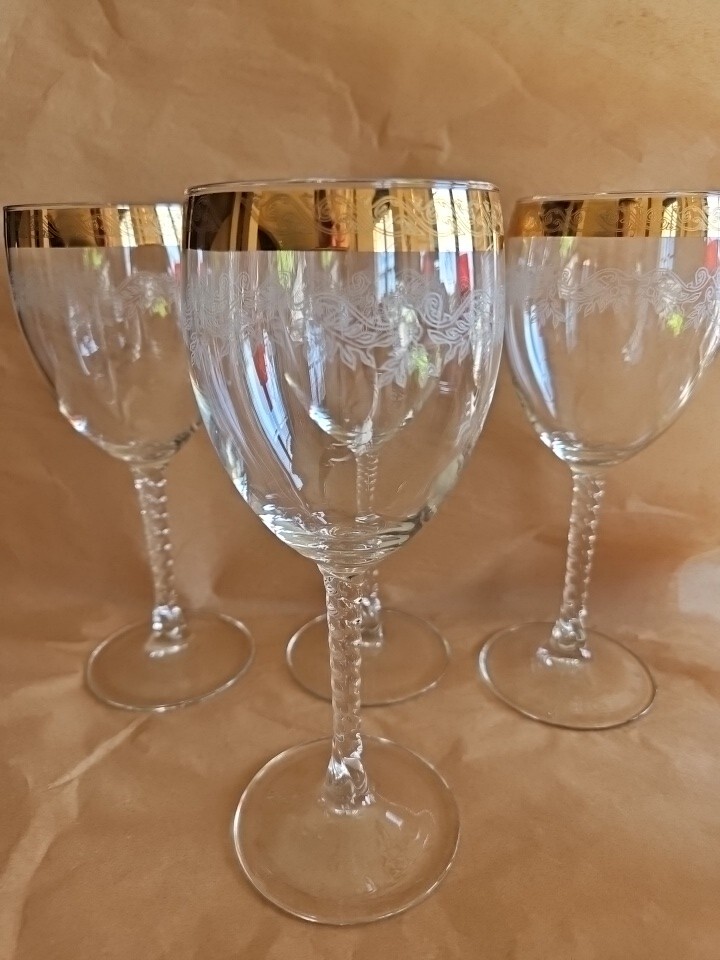 4 Vintage Cambridge Acanthus 22k Gold Rim Etched Wine Glasses With Twisted Stem