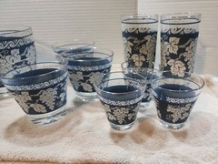 Vtg HAZEL ATLAS 9 Pc BARWARE SET – Blue/White Grapes- 4/8/10oz- And Ice Bucket