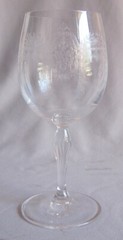 Etched Crystal Wine Glass Goblet Unknown Maker UNK8221 Pattern 7 1/8″
