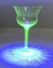 Set of 6 Uranium Green Cocktail Champagne Wine Glasses 5″ Depression Era UV Glow