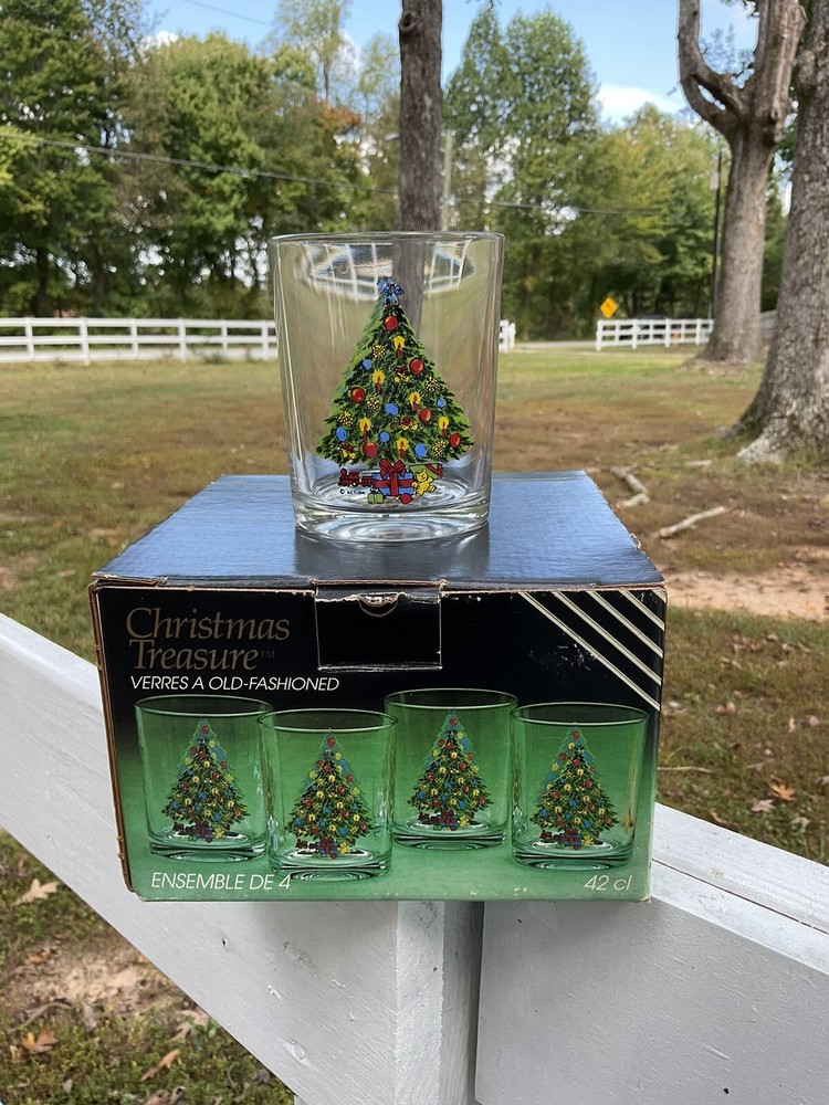Christmas Treasure By Carlton Old Fashioned Glasses (set Of 4)