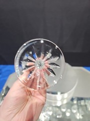 1 Wine Goblet 6-3/4″ Glass, crystal cut Signed Lenox USA «Beacon Hill» diamonds