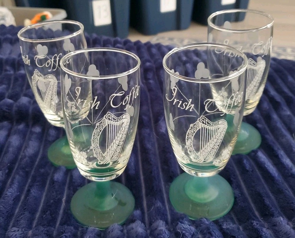 4X Vtg. SHAMROCK Irish Coffee Glasses Frosted Mugs Green Stems