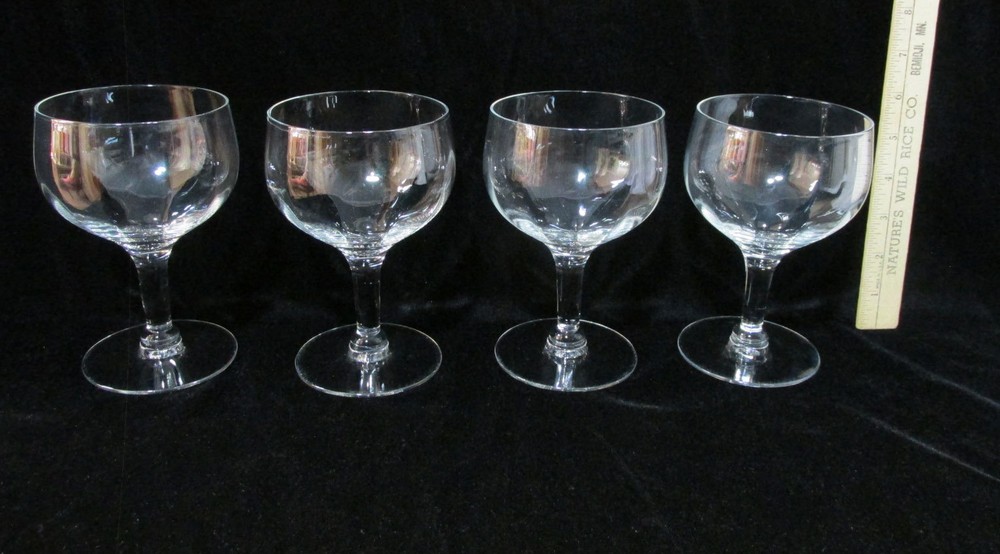 Ribbed Goblet Stemwear Clear Glass Thick Stem 10 ounces Lot of 4