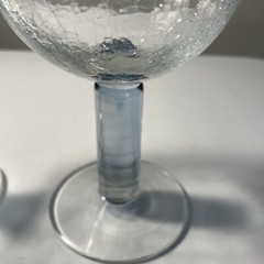 Two Clear Crackle Wine Glasses With Light Blue Footed Stem 4×6-1/4”