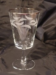 8 Cristal D Arques etched laurel leaf wine/ water goblets platinum rim MCM