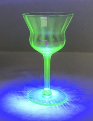 Set of 6 Uranium Green Cocktail Champagne Wine Glasses 5″ Depression Era UV Glow