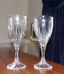 Lot of 2 SHANNON Crystal Designs Of Ireland Wine Glass Goblet 24% Lead Crystal
