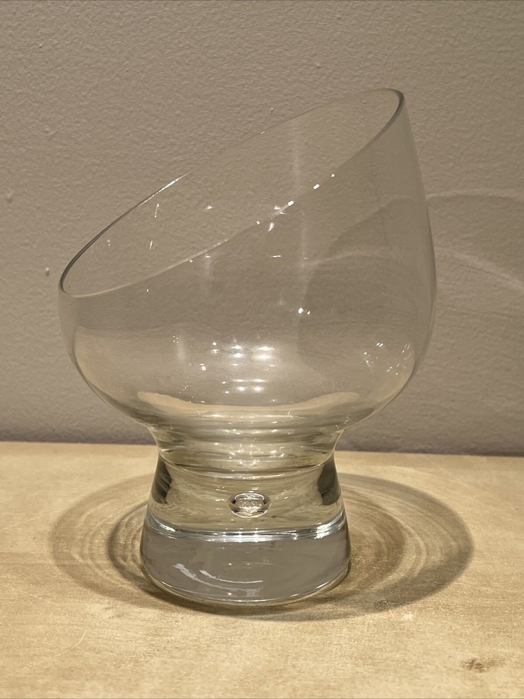 Tilted Kosta Boda Sweden Pippa Controlled BUBBLE Slanted 5 1/2″ Desert Cup
