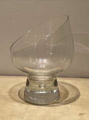 Tilted Kosta Boda Sweden Pippa Controlled BUBBLE Slanted 5 1/2″ Desert Cup