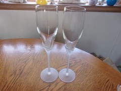 Toasting Flutes Frosted Petal Stem 9 7/8″ Crystal Mikasa Blown Glass – Set of 2