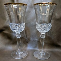 Aurea Gold by Royal Crystal Rock – Set of Two Vintage Wine Glasses 7 3/8 in
