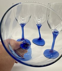 4 LIBBEY DOMAINE BLUE PETAL FACETED STEM 10oz WATER GOBLETS 8″ Cobalt 💙 EUC