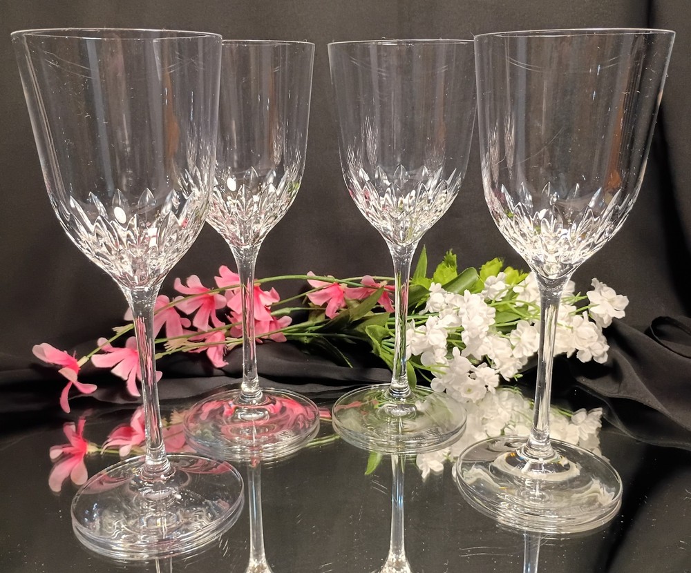 4 Wedgwood PETALS Cut Crystal Wine/Water Glasses by Martha Stewart Set