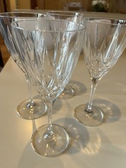 Royal Doulton Lot Of 4 Crystal wine Glasses 81/2” X 3” On Base Royal Doulton