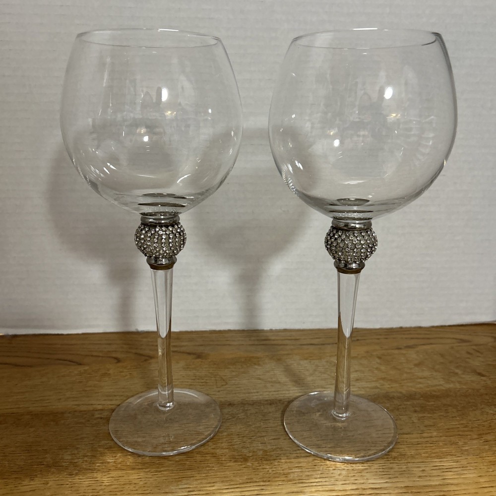 2 Long Stemmed Wine Glasses With Rhinestones Ring On Stems
