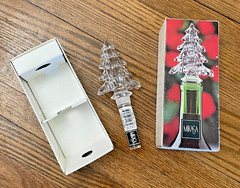 NEW! Vintage Wine Bottle Stopper Mikasa Crystal Christmas Tree 6″, Austria