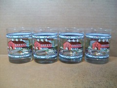 Set of 4 ~ Tiara Exclusive ~ Rural Blue Colonial Farm Scene Glasses ~ 4″ Tall