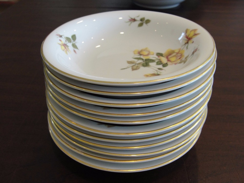 ROSENTHAL CHARLENE WHITE 11 FRUIT BOWLS 5 1/4″ 3012 61